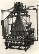 昔の手織り機の画像
