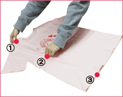 一瞬でオリジナルｔシャツが畳めるスゴ技